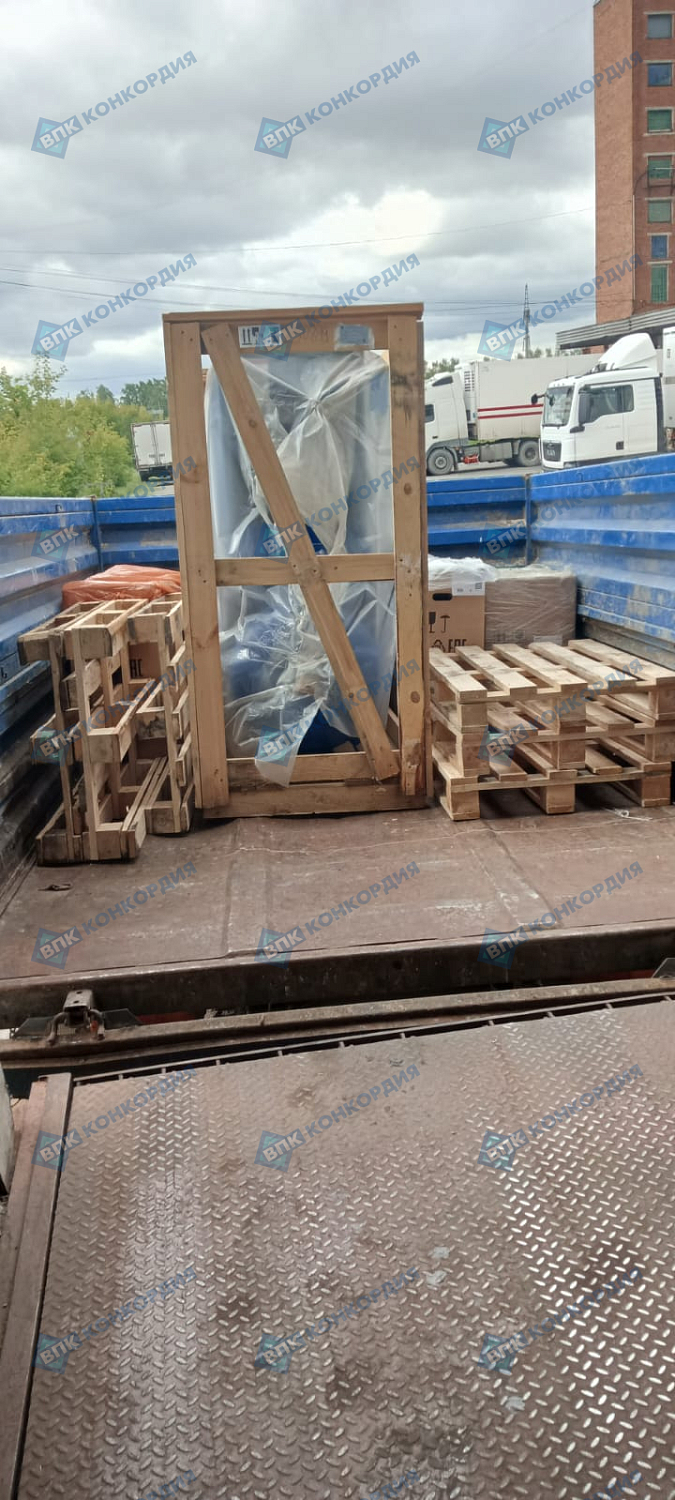 Отгрузка винтового компрессора Remeza ВК25-10-500 в г. Пермь